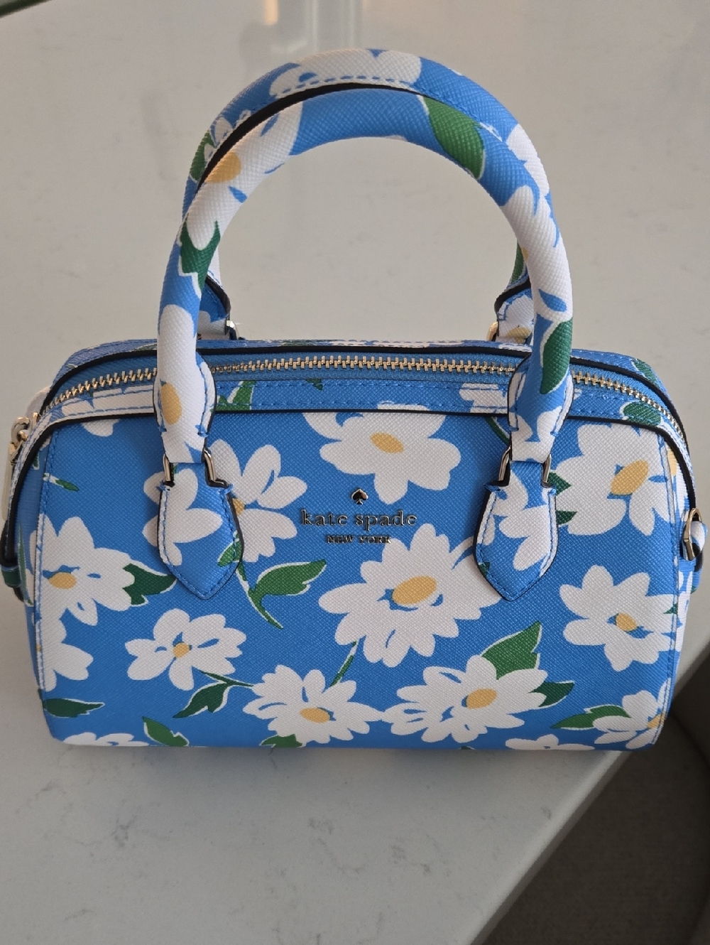 New W/ Tag Madison Tide Pool Duffle Purse Top Handle Charming Daisy floral Bag
